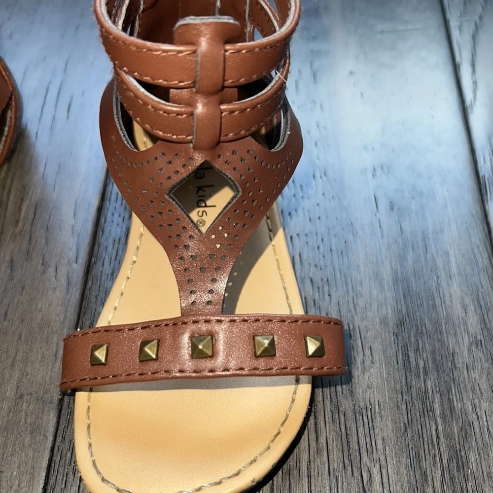 Koala kids gladiator like sandals